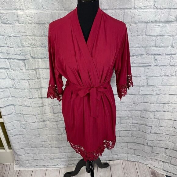 Women’s tie front robe with lace trim burgundy color sz small - Picture 1 of 10